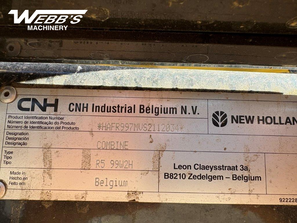 2025 New Holland CR9.90Z Combine