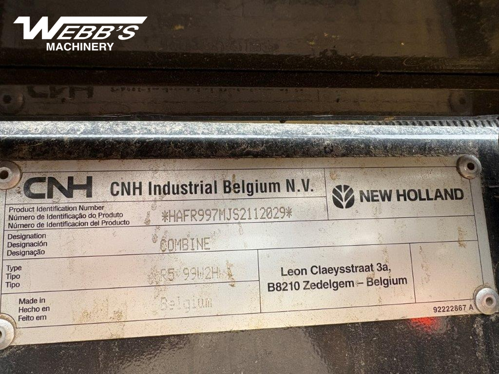 2025 New Holland CR9.90Z Combine