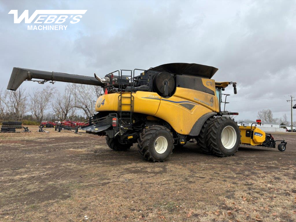 2025 New Holland CR9.90Z Combine