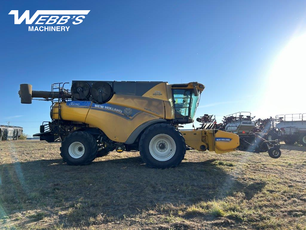 2023 New Holland CR10.90Z Combine
