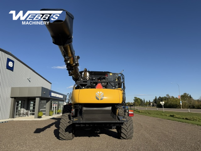 2023 New Holland CR10.90Z Combine