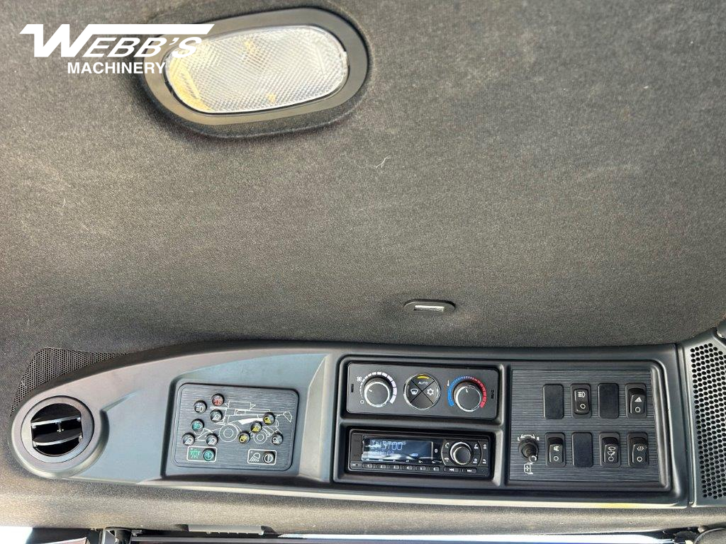 2023 New Holland CR10.90Z Combine