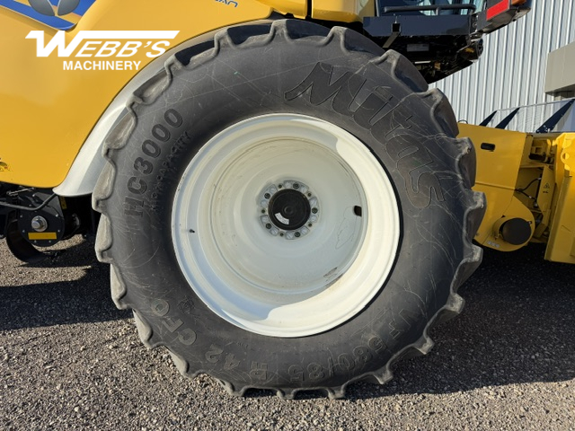 2023 New Holland CR10.90Z Combine