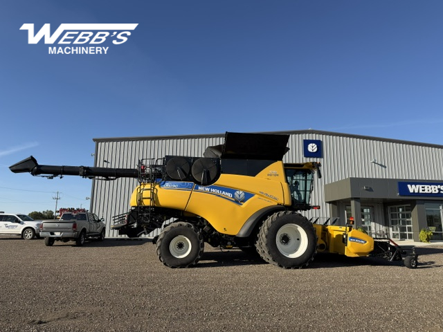 2023 New Holland CR10.90Z Combine