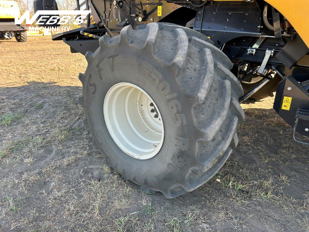 2023 New Holland CR10.90Z Combine