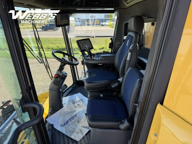 2023 New Holland CR10.90Z Combine