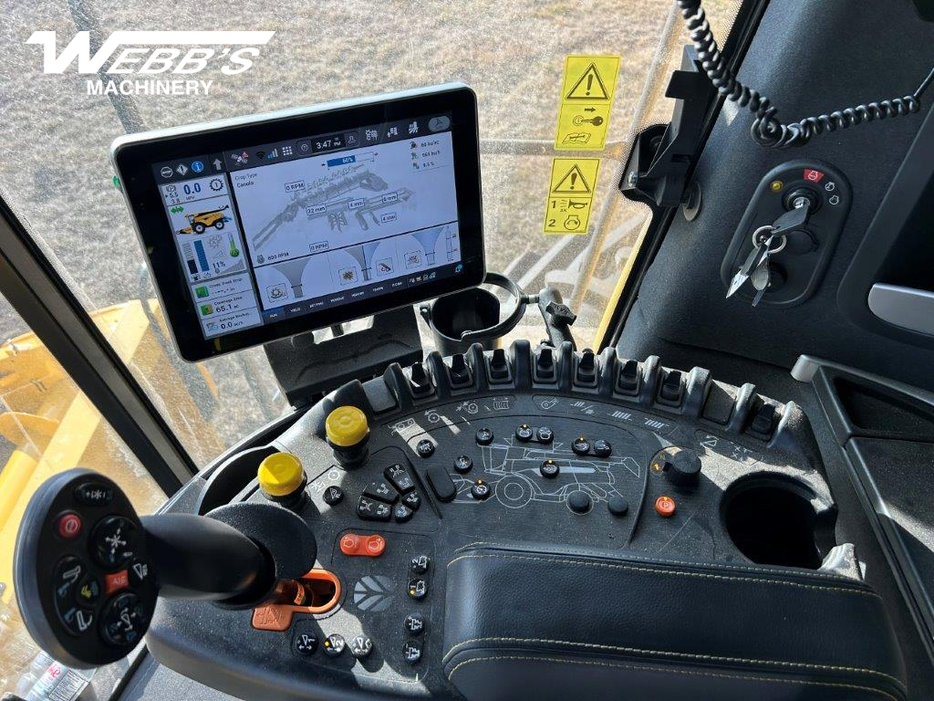 2025 New Holland CR10.90Z Combine