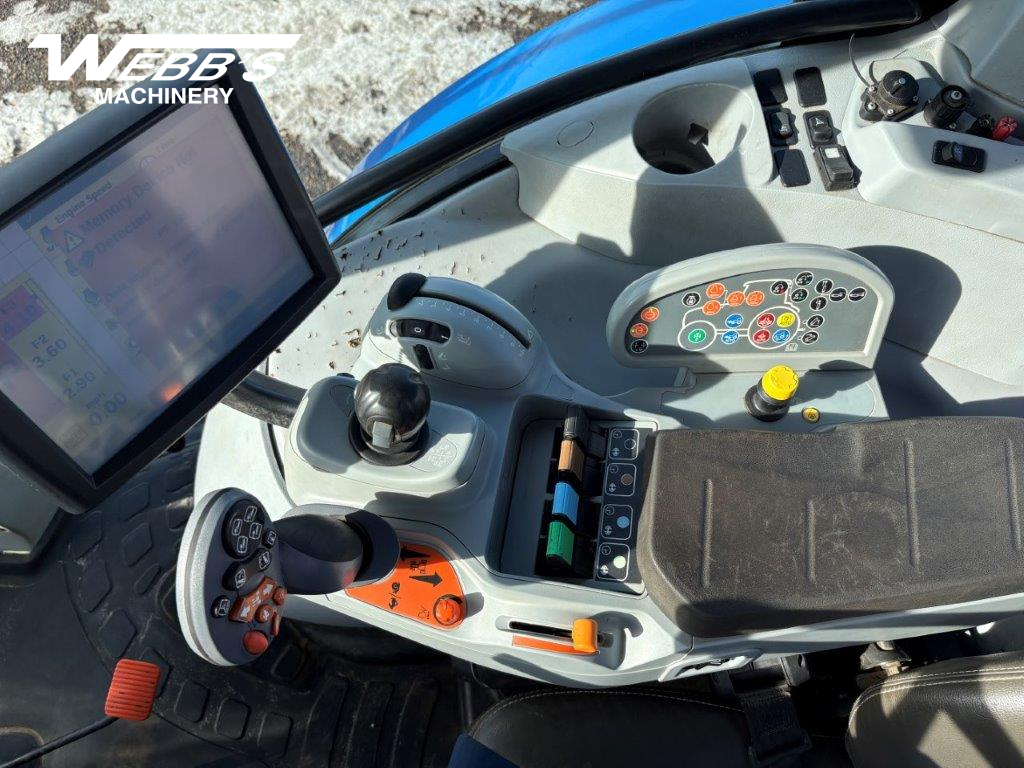 2018 New Holland T7.230 Tractor