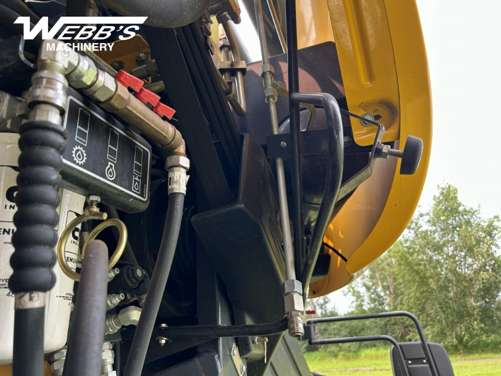 2020 New Holland CR8.90Z Combine