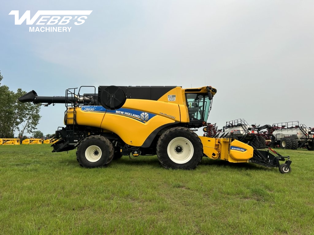 2020 New Holland CR8.90Z Combine