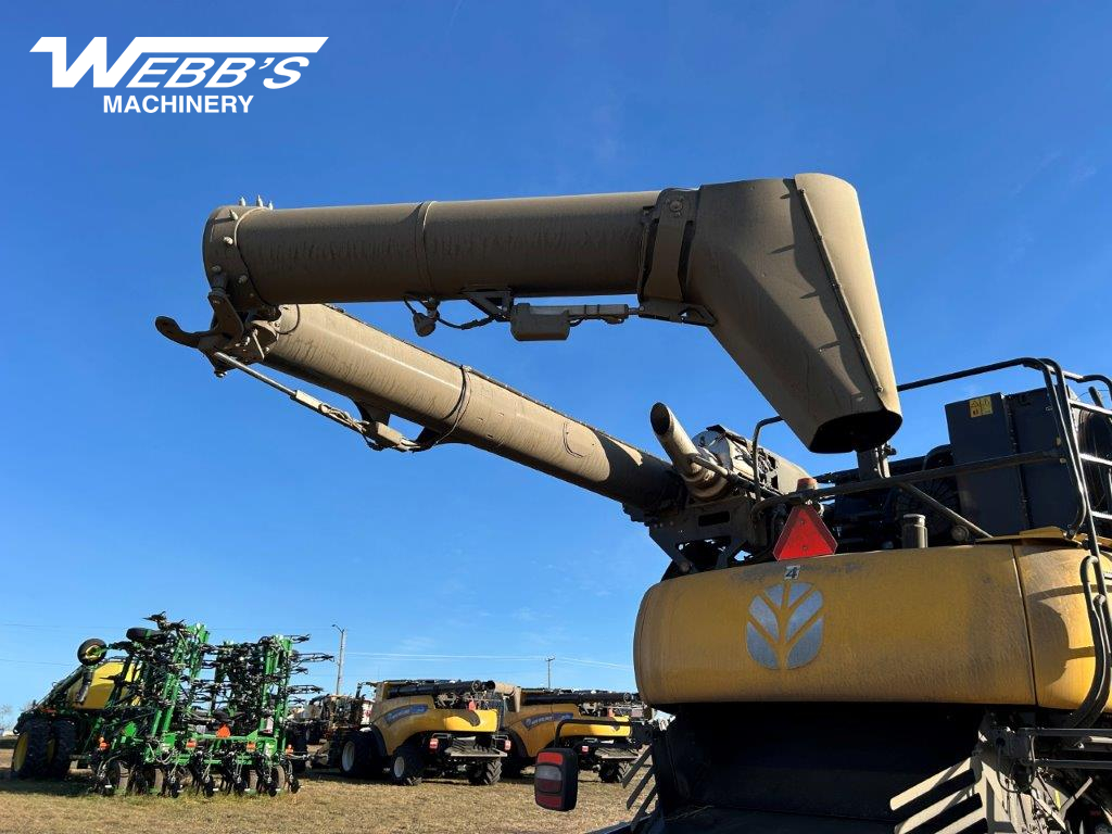 2024 New Holland CR10.90Z Combine