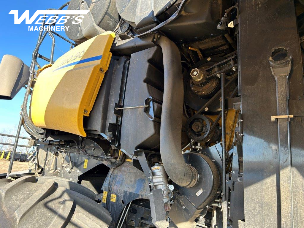2024 New Holland CR10.90Z Combine