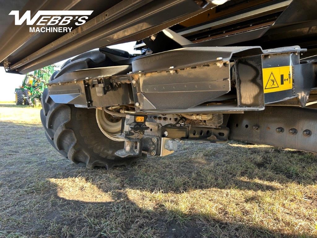 2024 New Holland CR10.90Z Combine