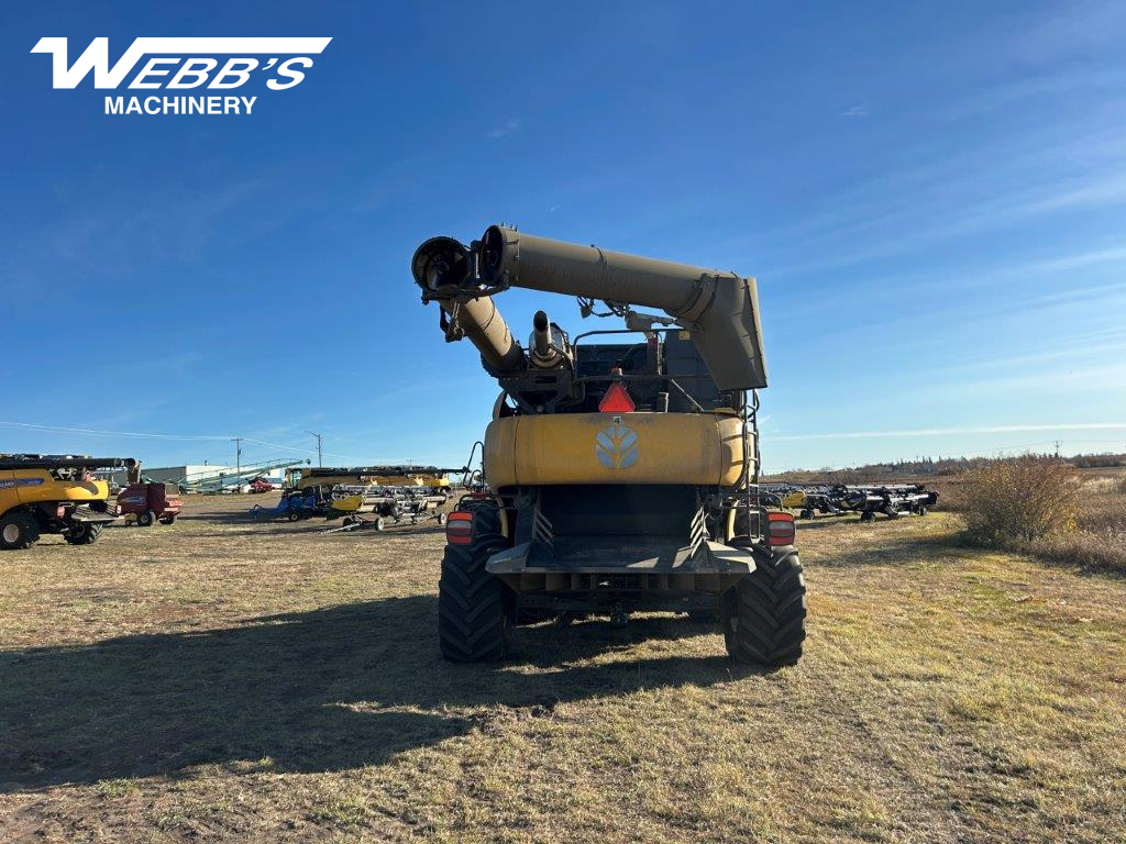 2024 New Holland CR10.90Z Combine