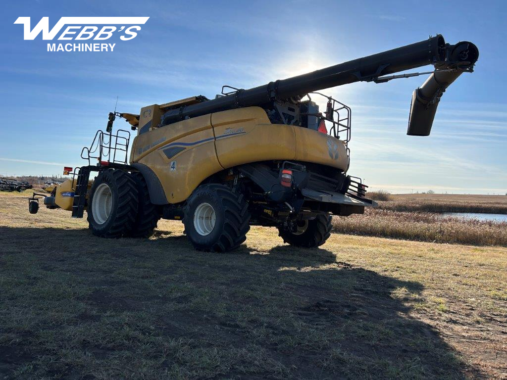 2024 New Holland CR10.90Z Combine