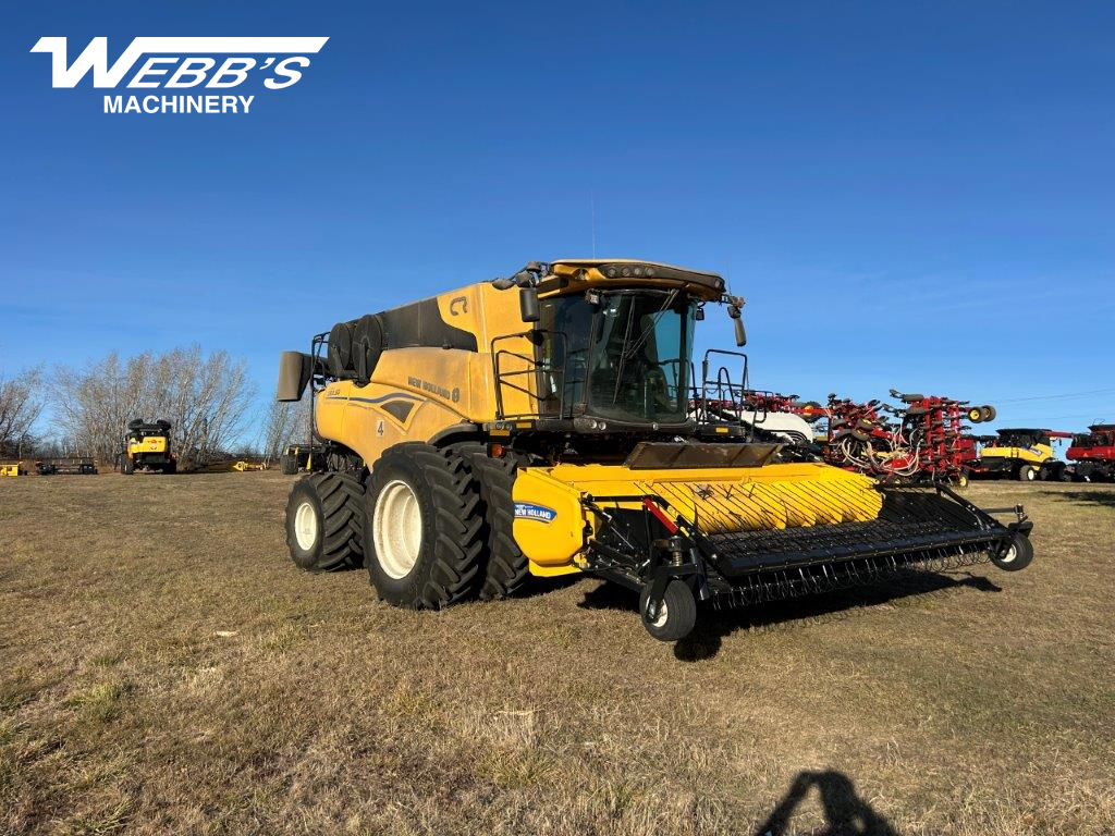 2024 New Holland CR10.90Z Combine