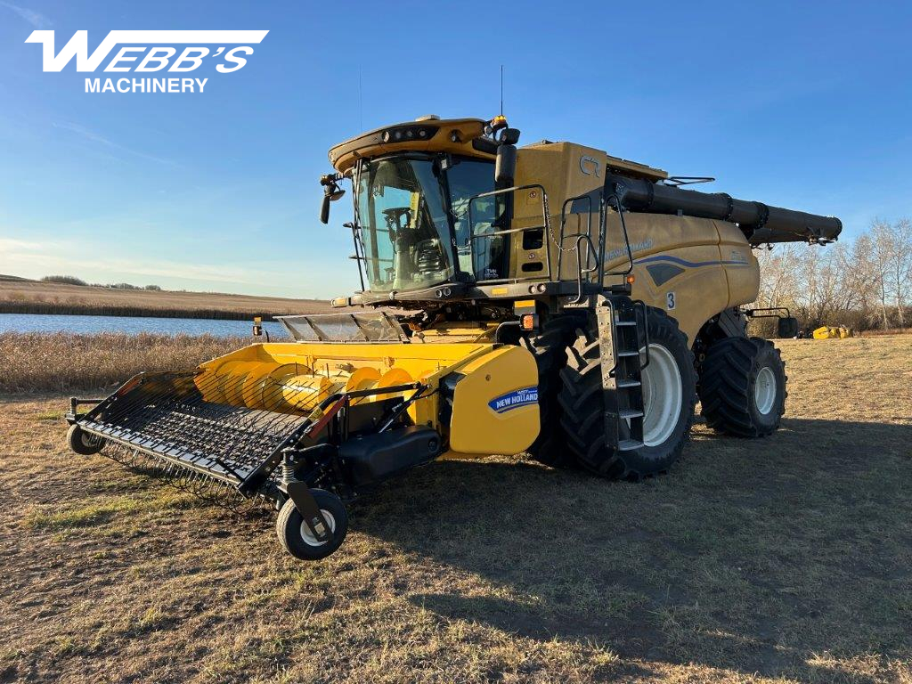 2024 New Holland CR10.90Z Combine