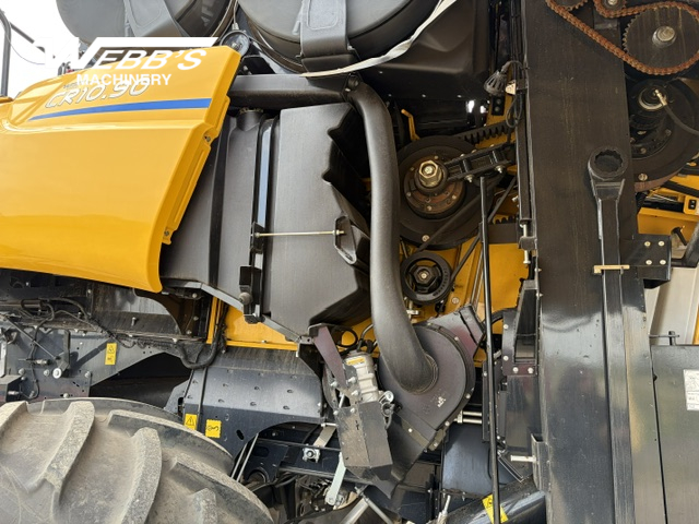 2024 New Holland CR10.90Z Combine