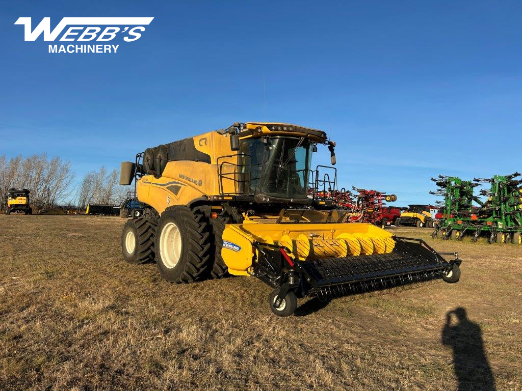 2024 New Holland CR10.90Z Combine