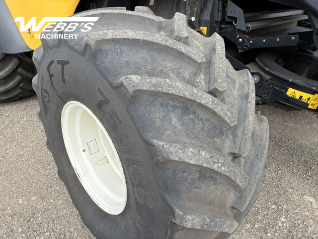 2024 New Holland CR10.90Z Combine