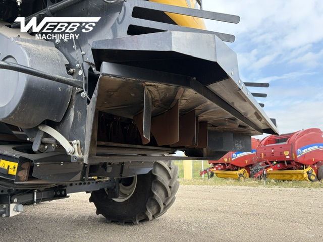2024 New Holland CR10.90Z Combine