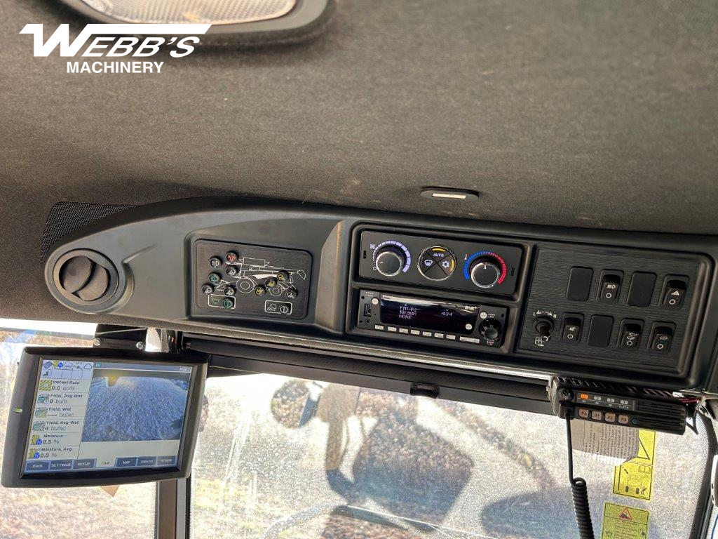 2024 New Holland CR10.90Z Combine