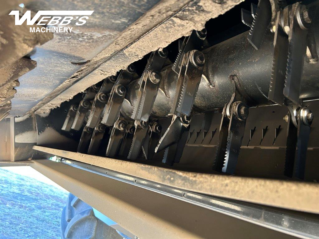 2024 New Holland CR10.90Z Combine