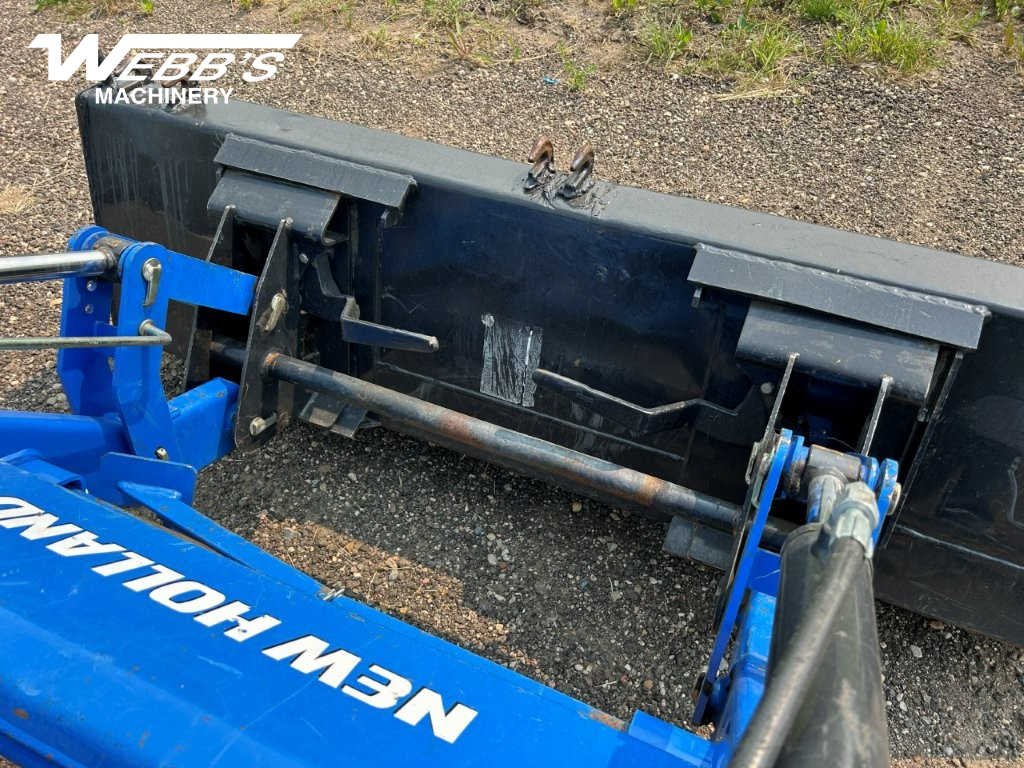2015 New Holland Boomer 47 Tractor