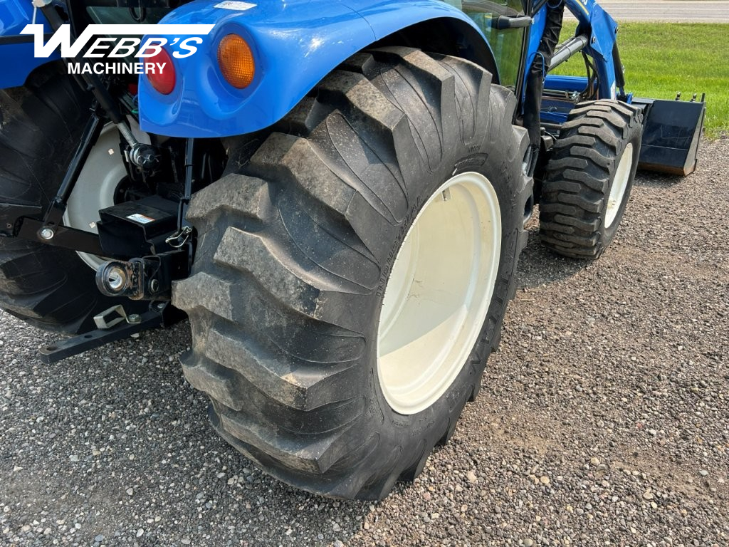 2015 New Holland Boomer 47 Tractor
