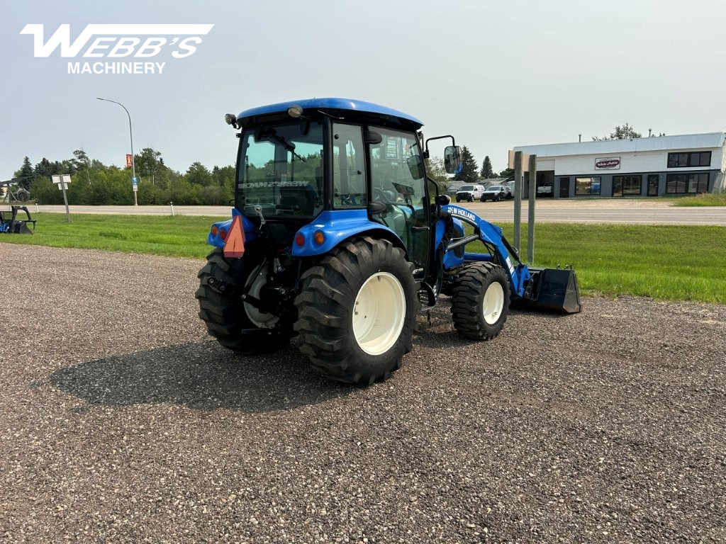 2015 New Holland Boomer 47 Tractor