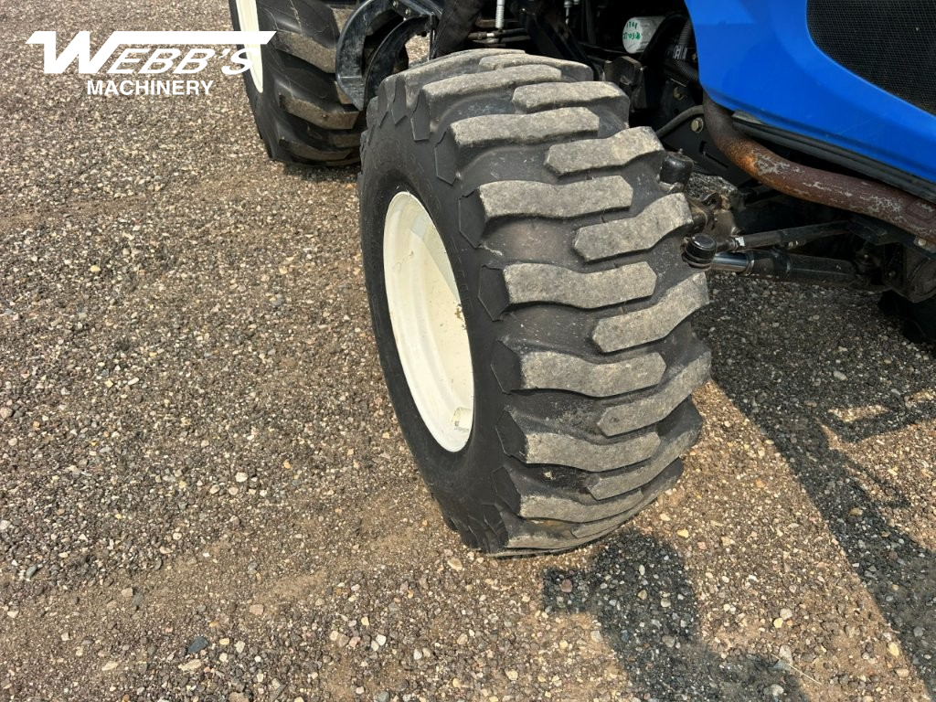 2015 New Holland Boomer 47 Tractor