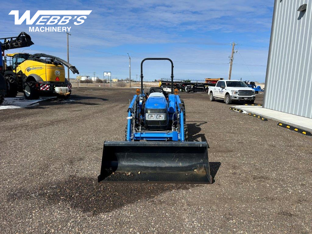 2013 New Holland Workmaster 40 Tractor