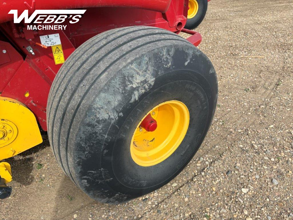 2021 New Holland Rollbelt 560 Baler/Round