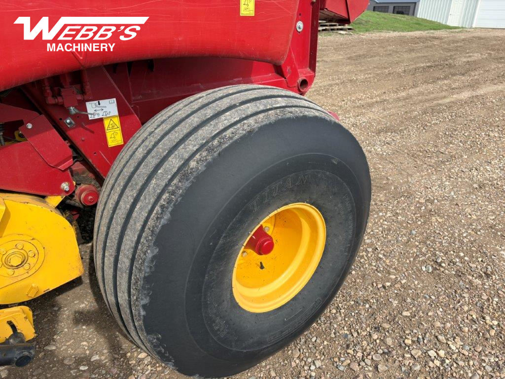 2021 New Holland Rollbelt 560 Baler/Round
