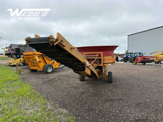 2005 Haybuster H1000 Tub Grinder
