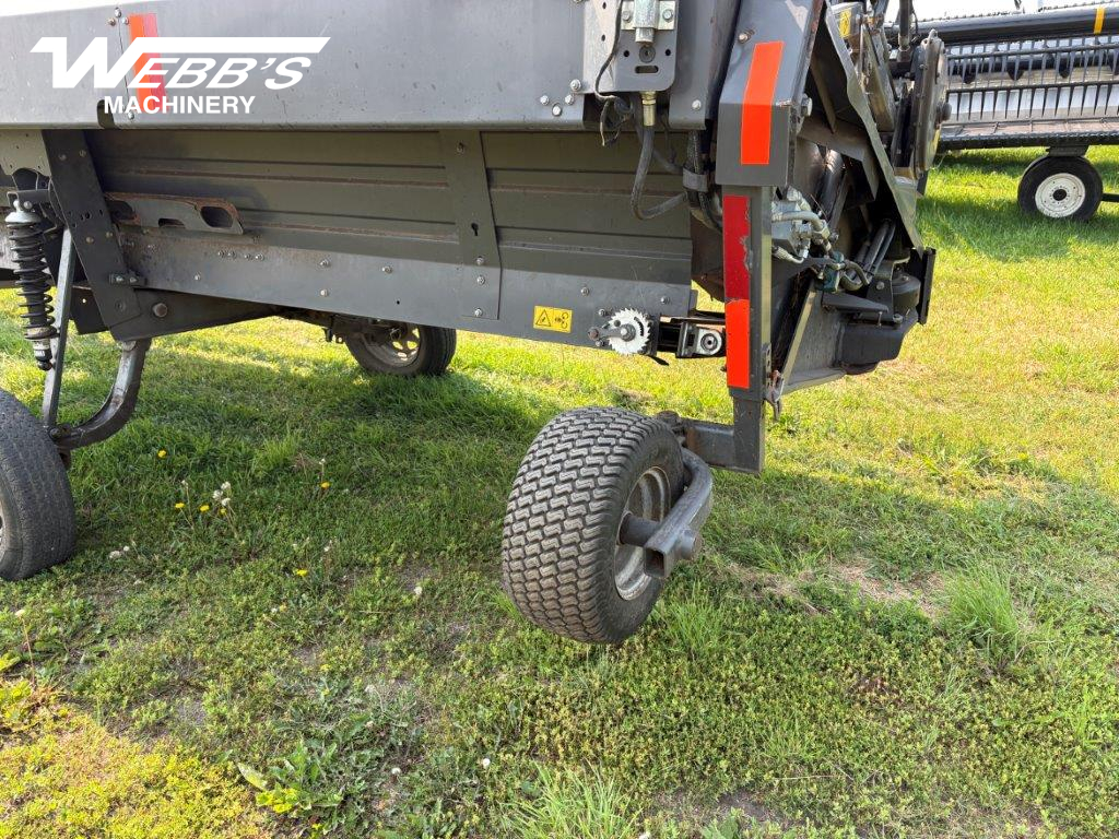 2015 Massey Ferguson WR9860 Windrower