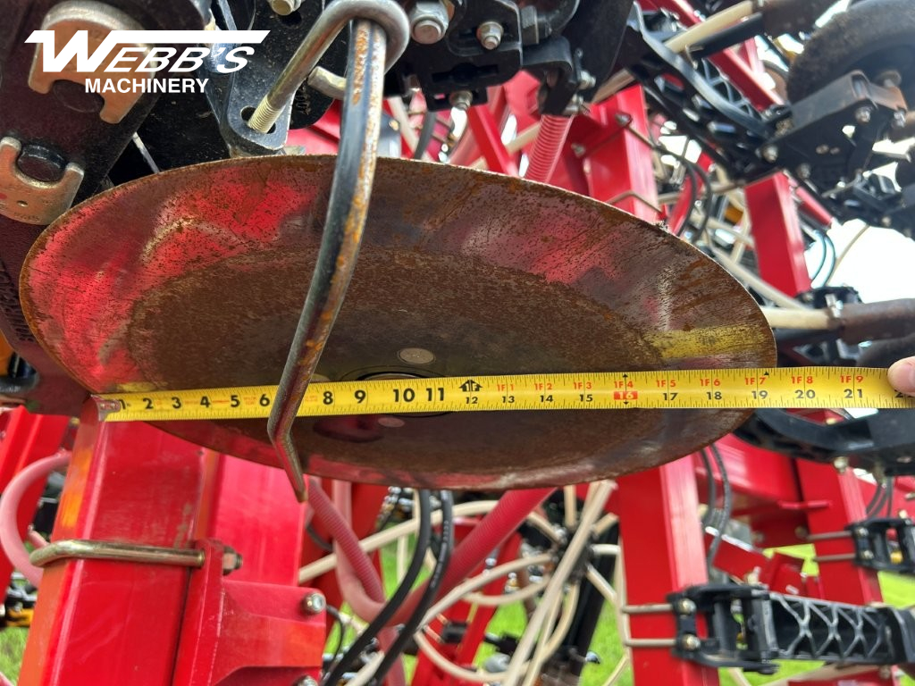 2025 Bourgault 3335-66PHD Air Drill