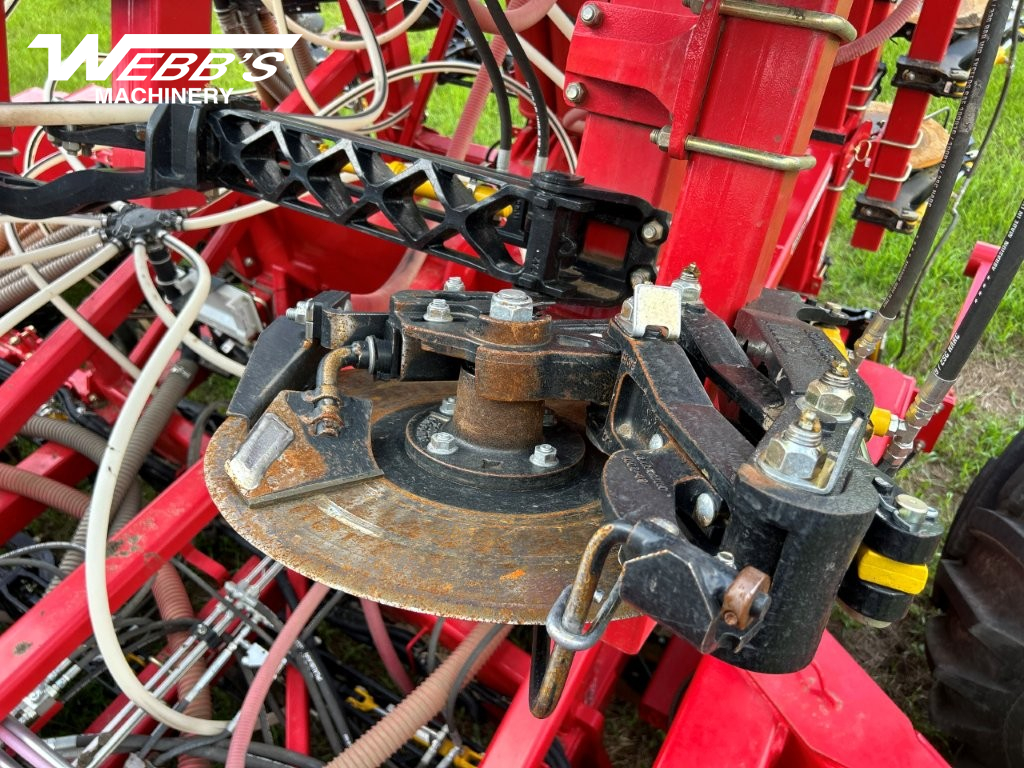 2025 Bourgault 3335-66PHD Air Drill
