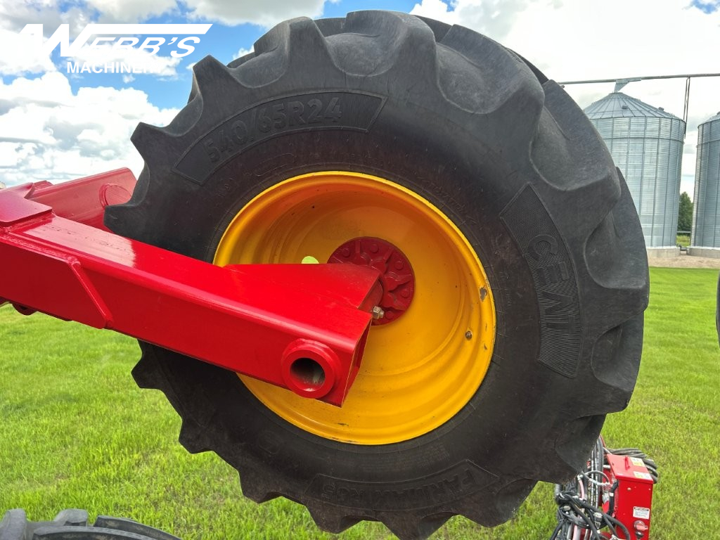 2025 Bourgault 3335-66PHD Air Drill