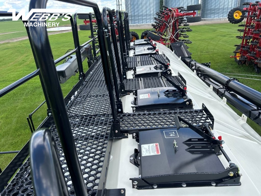 2025 Bourgault 3335-66PHD Air Drill