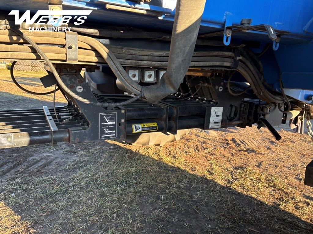 2020 New Holland P2082/P1060 Air Drill