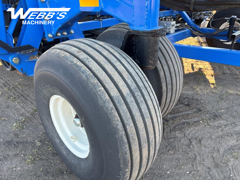 2020 New Holland P2082/P1060 Air Drill
