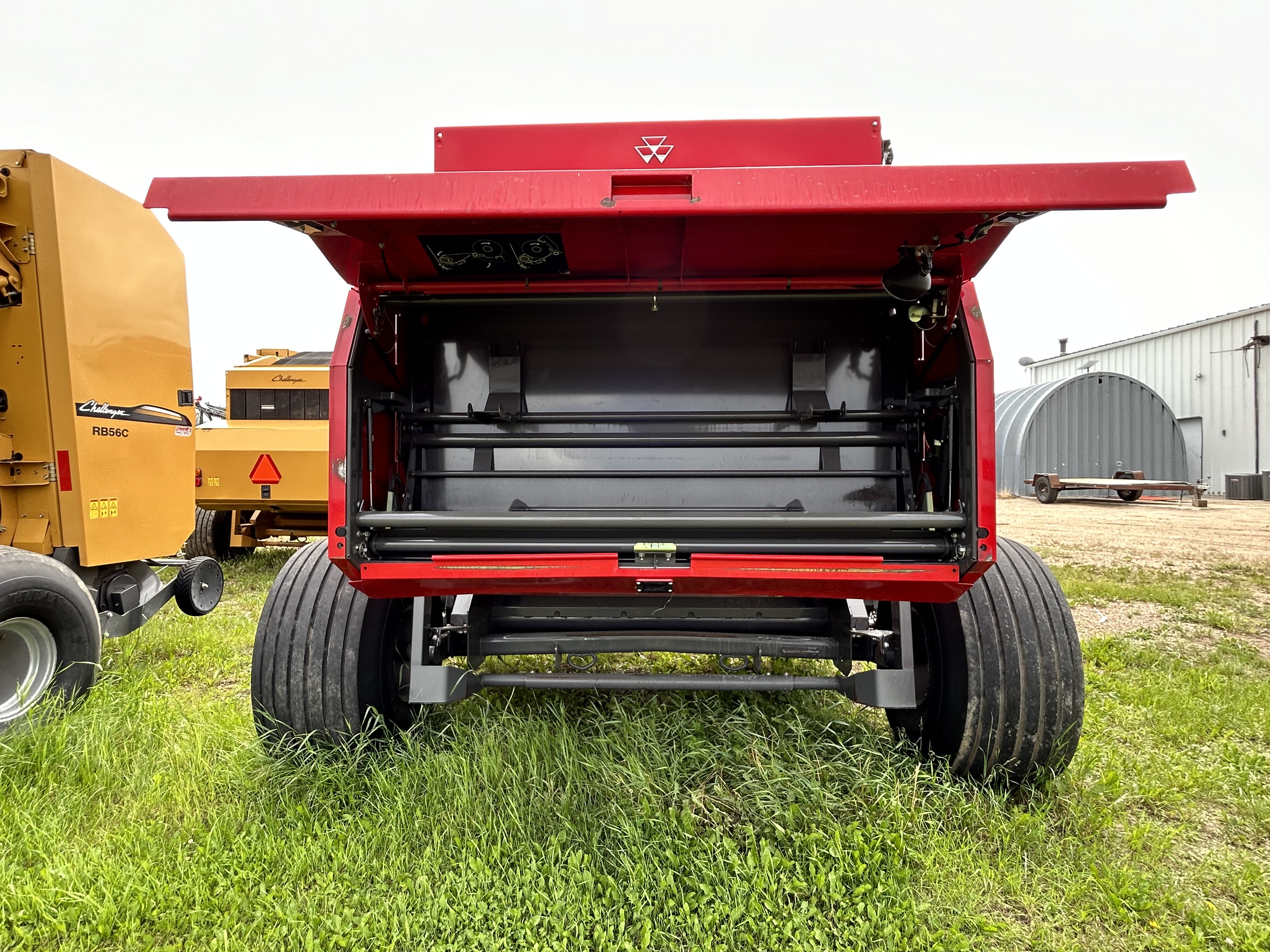 2016 Massey Ferguson 2956A Baler/Round