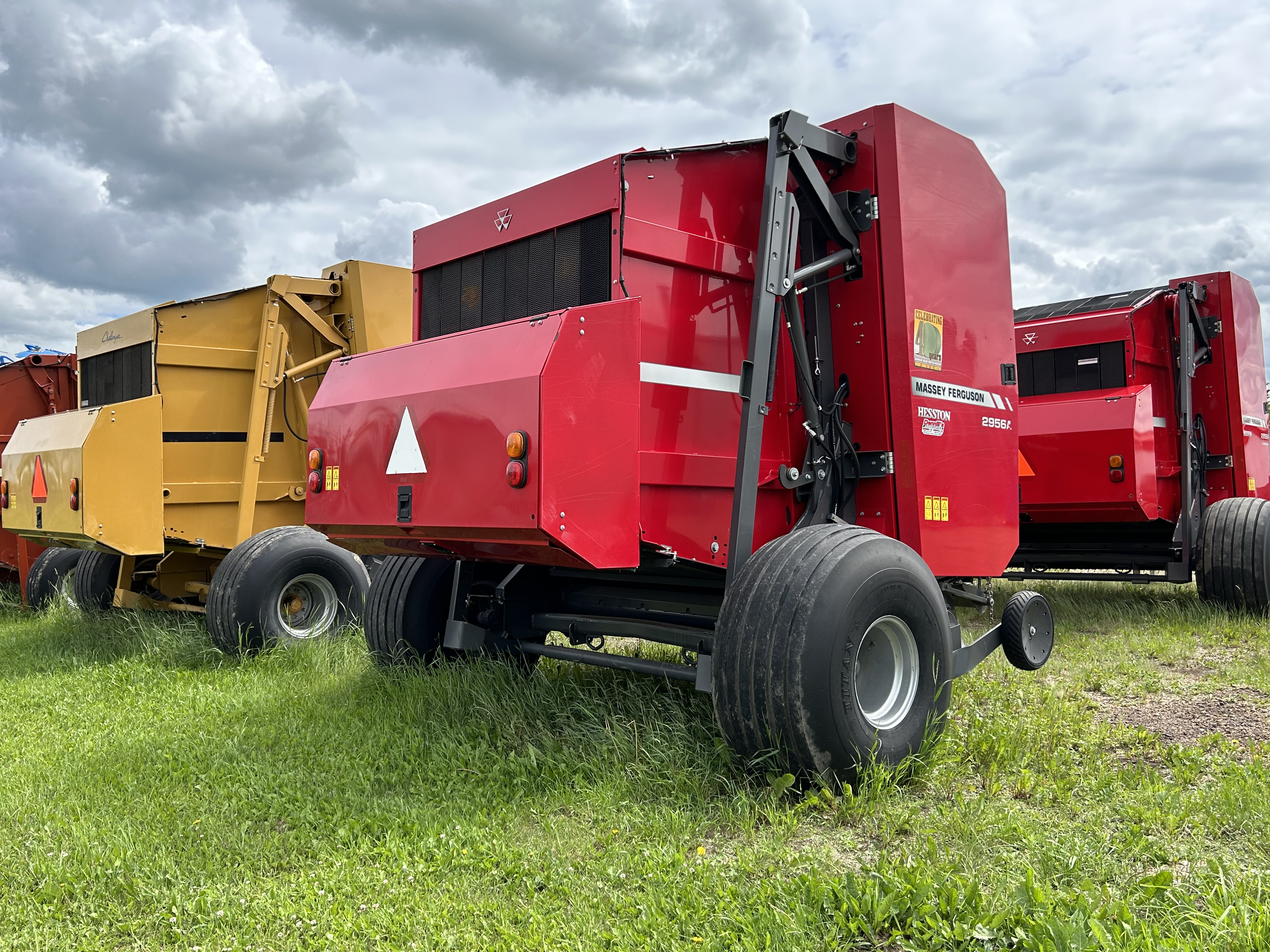 2016 Massey Ferguson 2956A Baler/Round