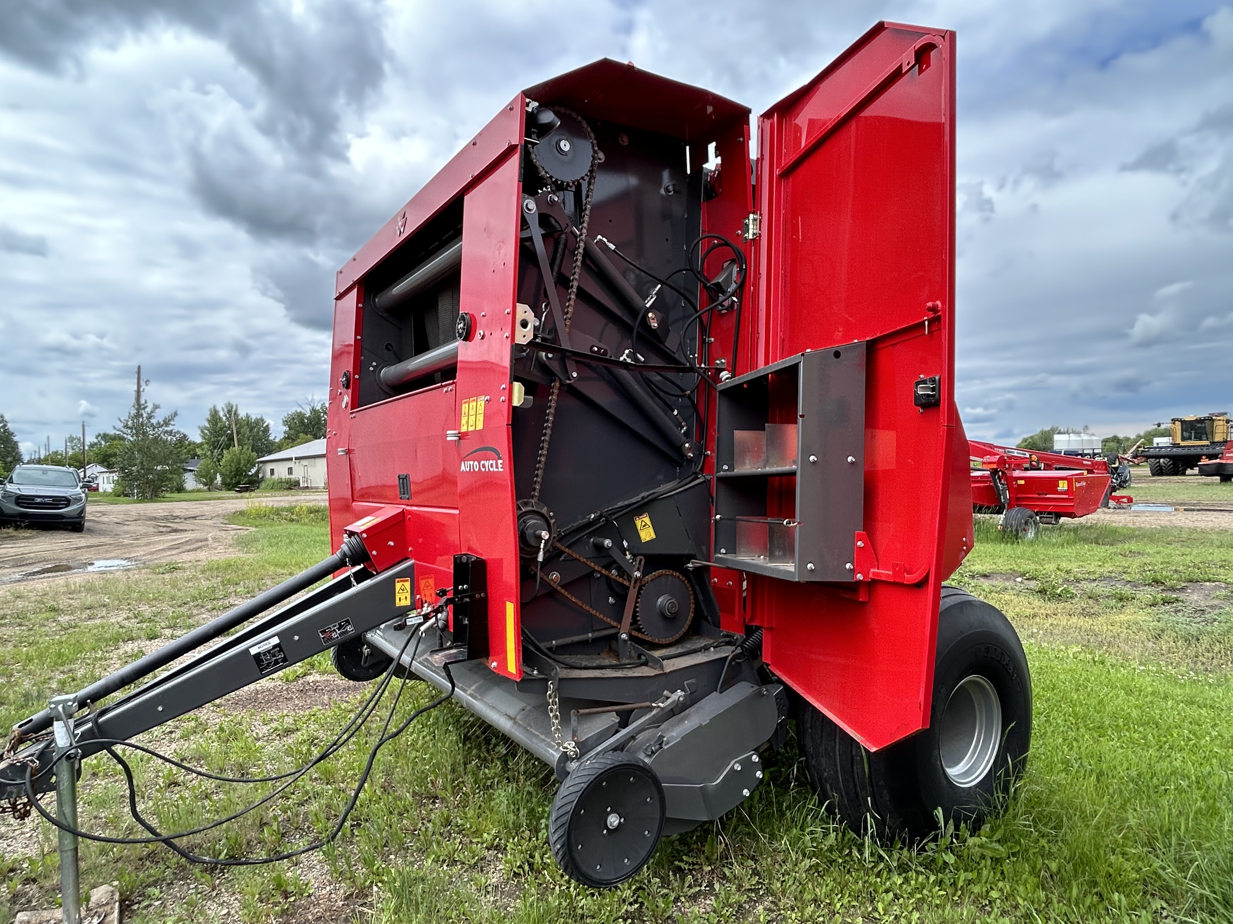 2016 Massey Ferguson 2956A Baler/Round