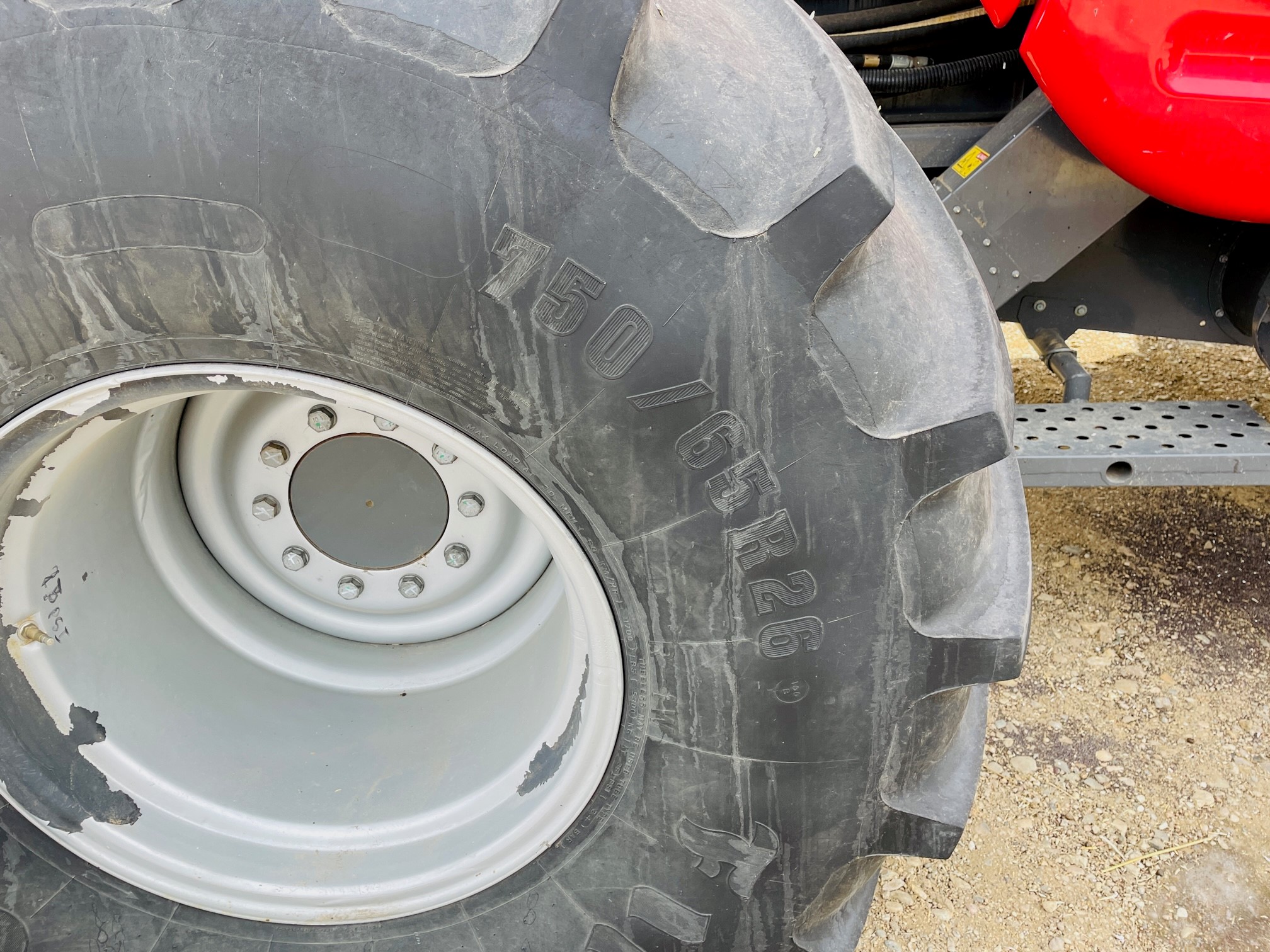 2015 Massey Ferguson 9565 Combine