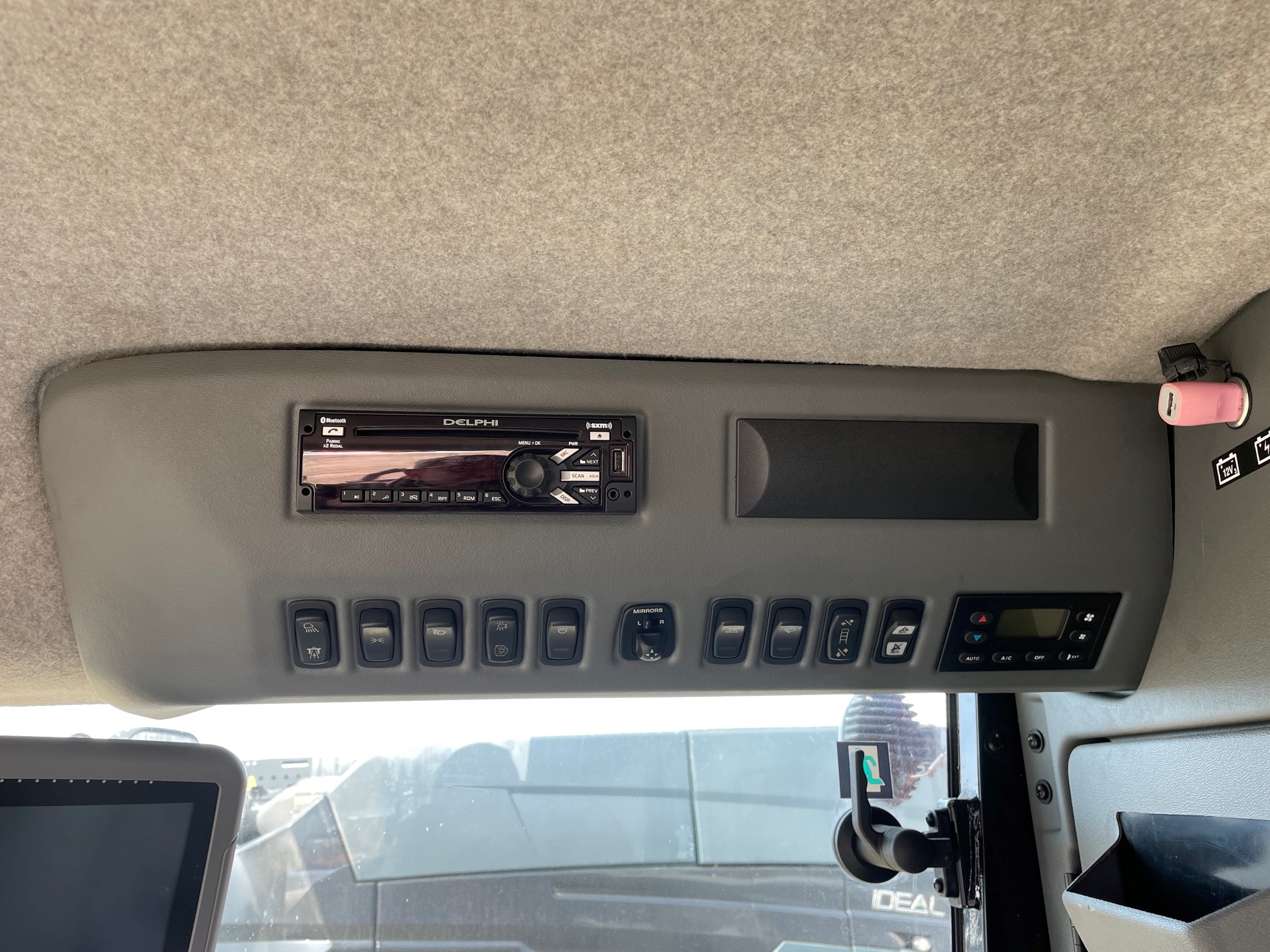 2015 Massey Ferguson 9565 Combine