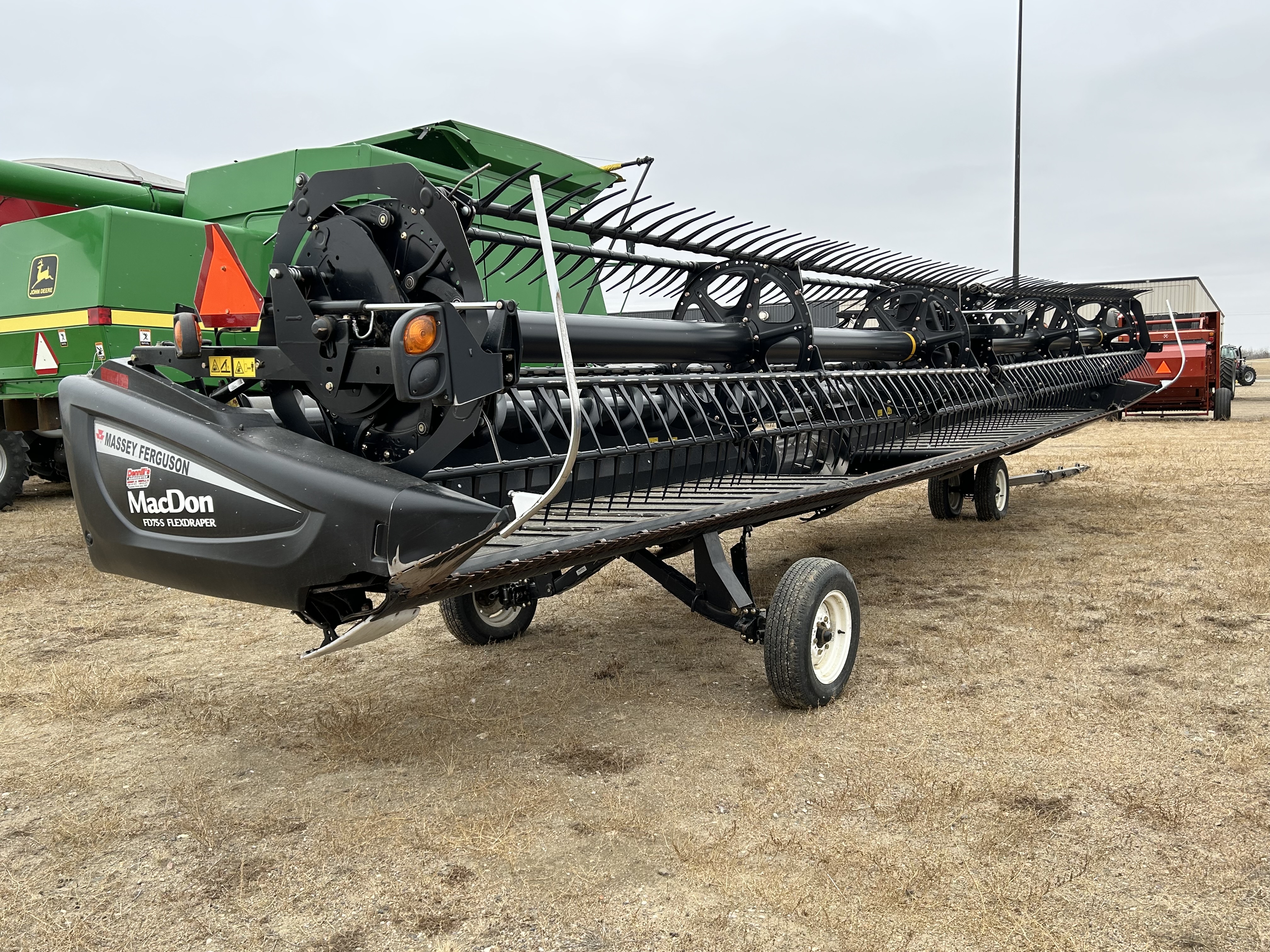 2016 MacDon FD75 Header Combine