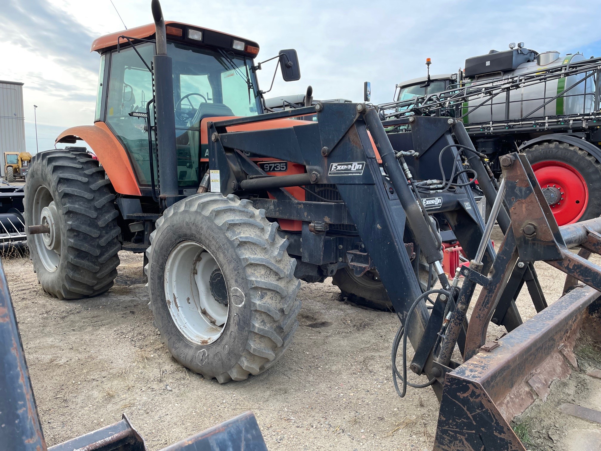 1998 AGCO Allis 9735 Tractor