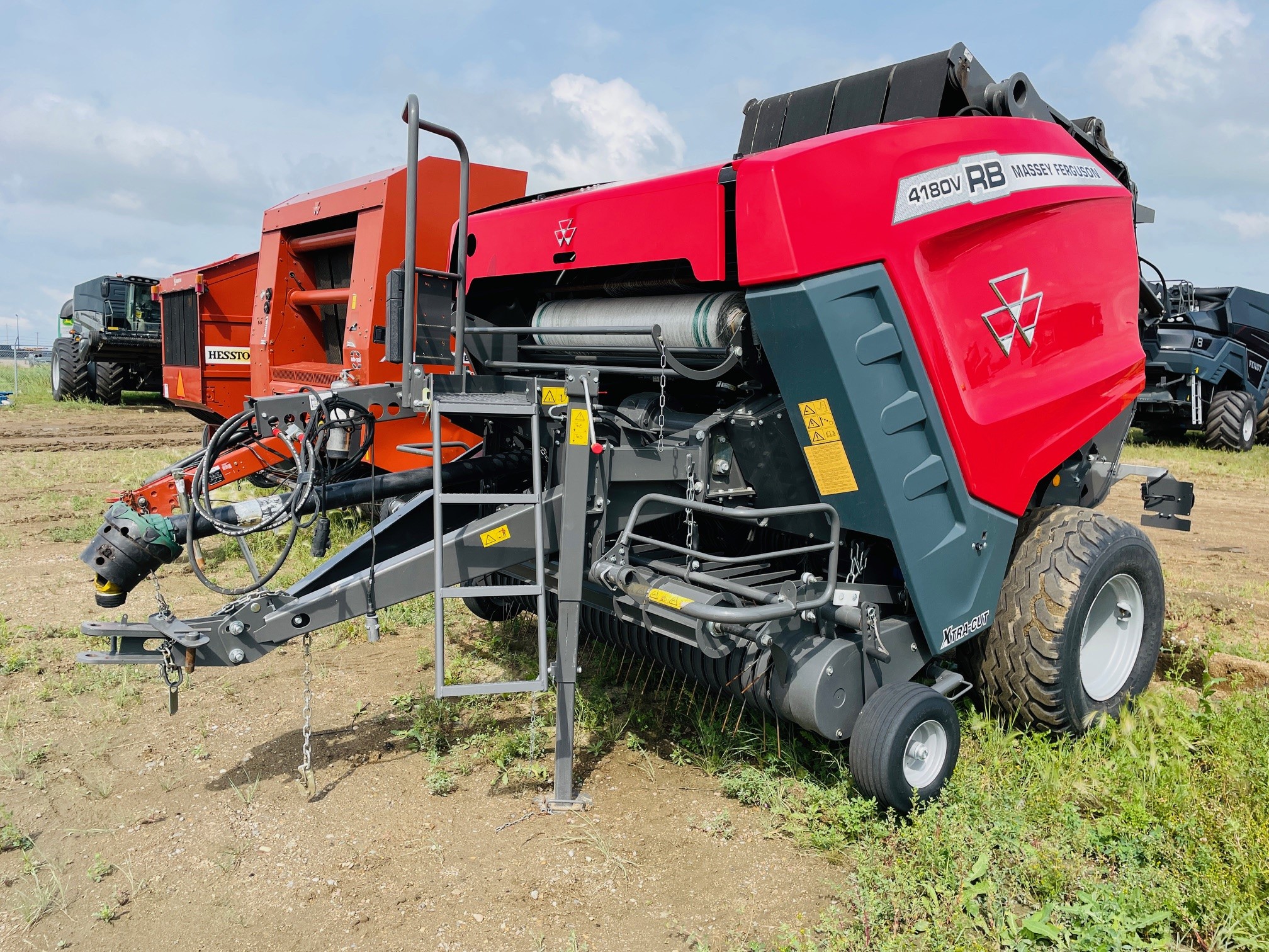 2022 Massey Ferguson 4180V Baler/Round